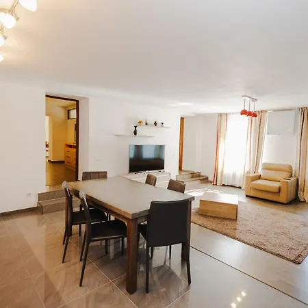 Casa Nicolae Luxury Aparthotel