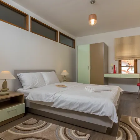 Casa Nicolae Luxury Aparthotel 4*